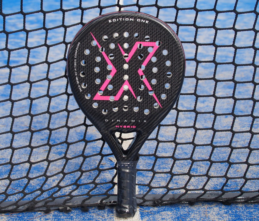 Dinamix hybrid, round shape, woman.